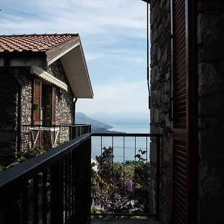 Casa Orfea Holiday home *