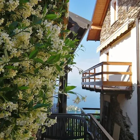 Casa Orfea Holiday home Stresa